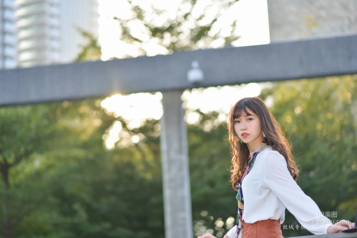 [Taiwan Beauties] Ti Ti, National Taiwan Museum of Fine Arts. Fashion, Black Stockings Girl Short Skirt Street Snap Photo Set photo 69