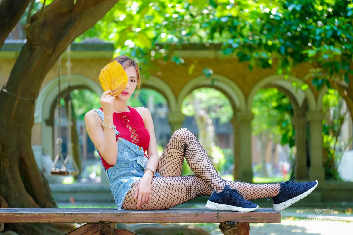 [台灣正妹] 黃艾比《外拍服裝》網襪系列 寫真集 80