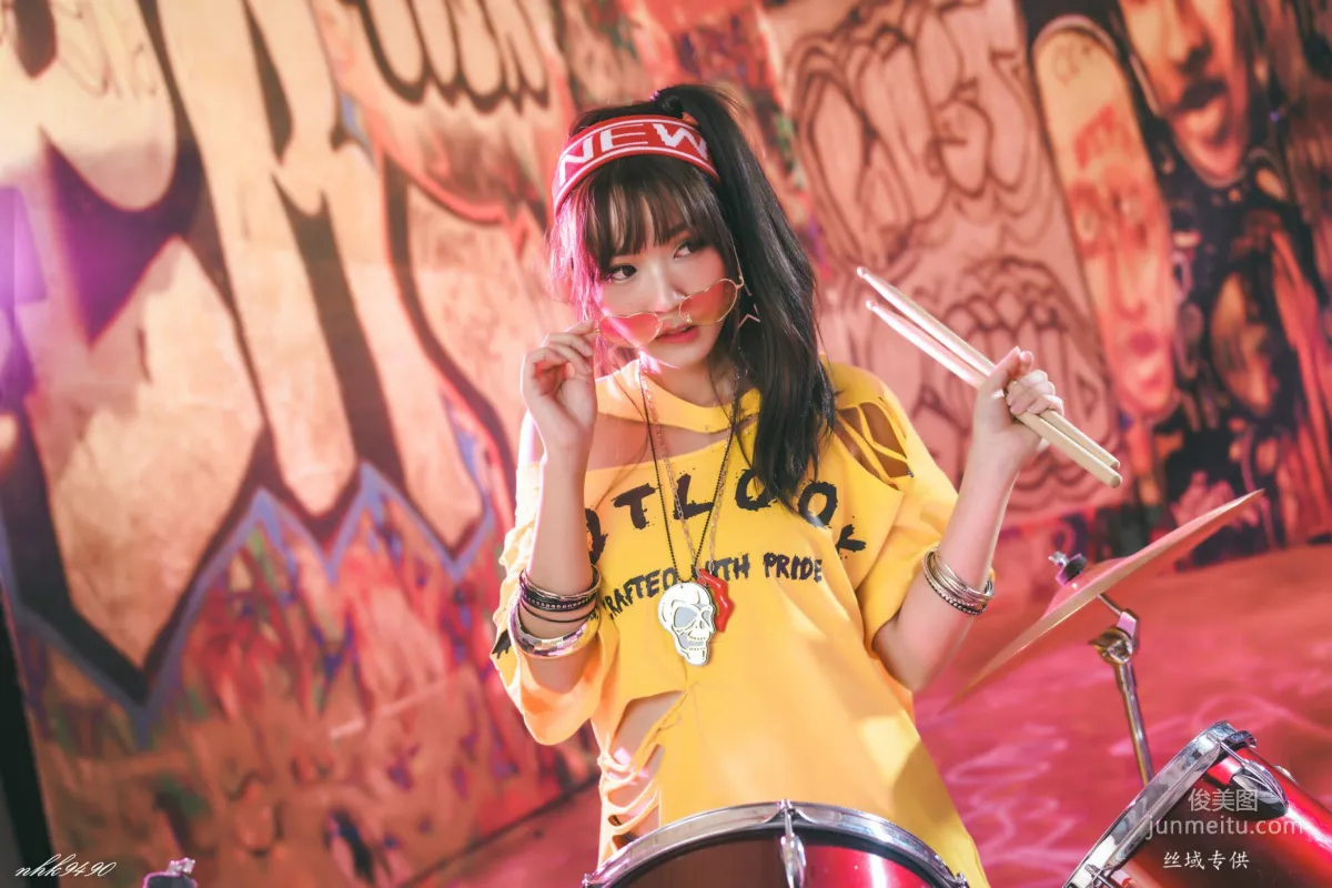 [Taiwan Beauties] Sa Lin Football and Hip-Hop Style Photo Set photo 29