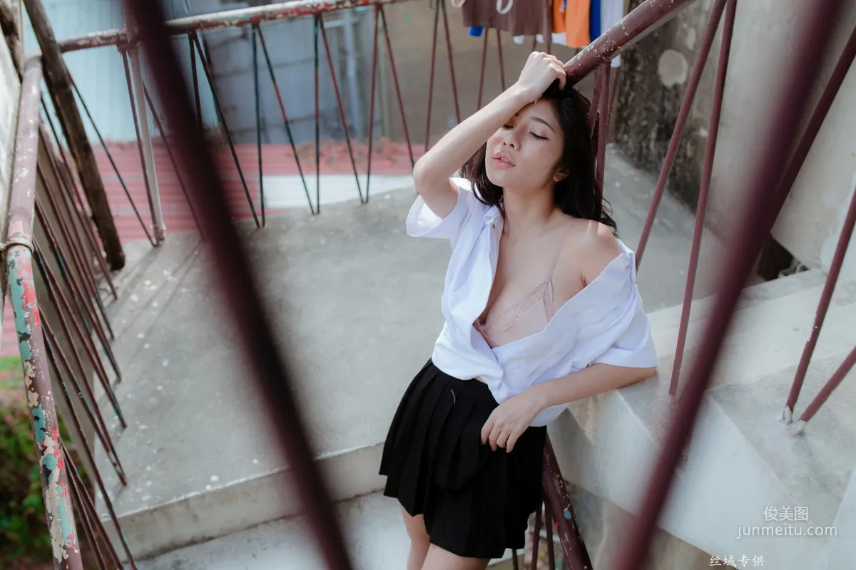 [台灣正妹] 沈綺綺《水手服內衣外拍》 寫真集 56