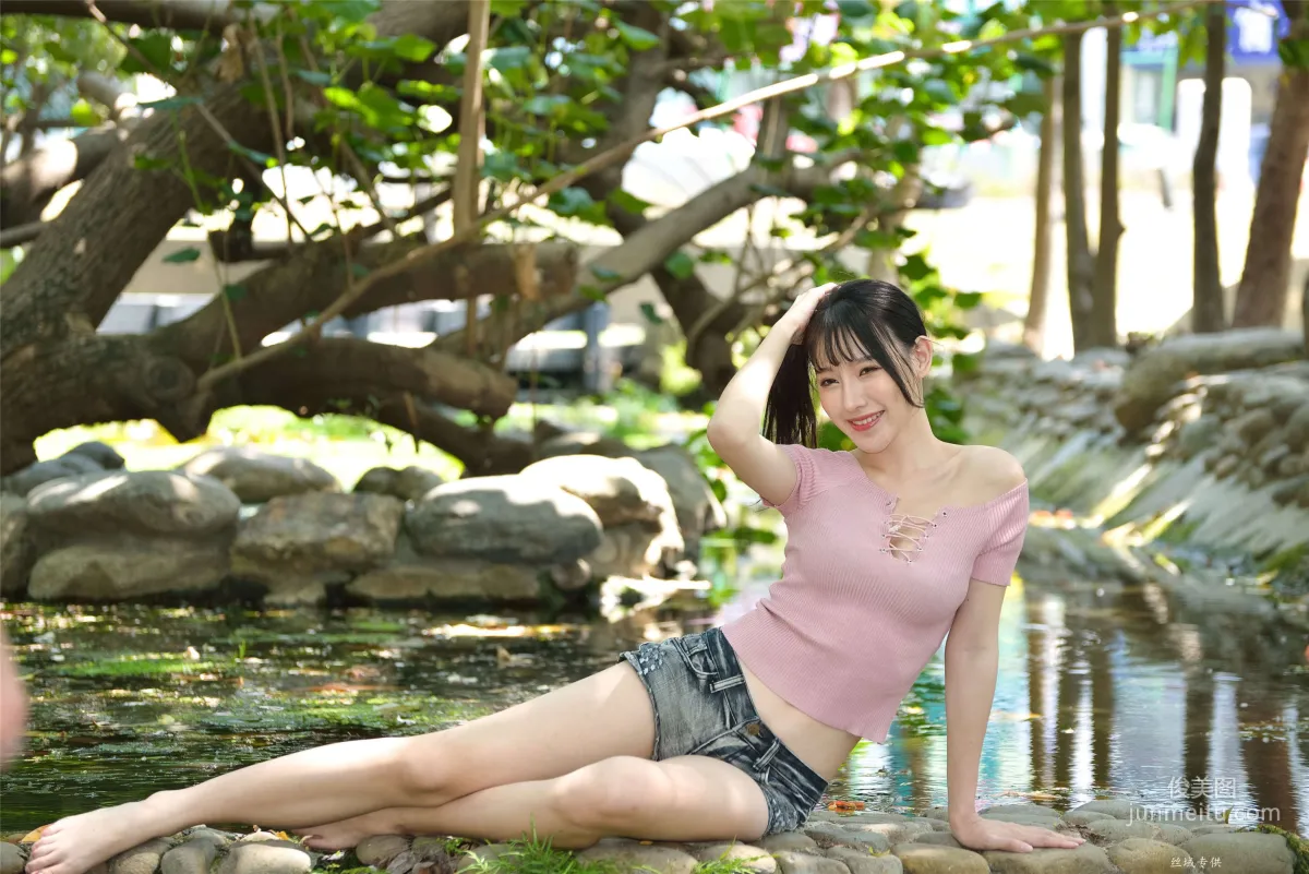 [Taiwan Beauties] Bi Bier "Gome. Fashion" Hot Pants Street Snap Photo Set photo 58