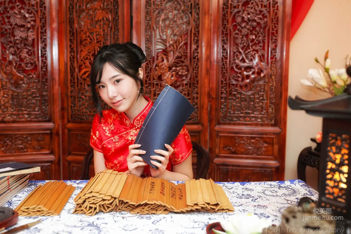 [Taiwan Beauties] Zora Chen Siying, New Year Fashion Studio Shoot (Part 1) Photo Set photo 37