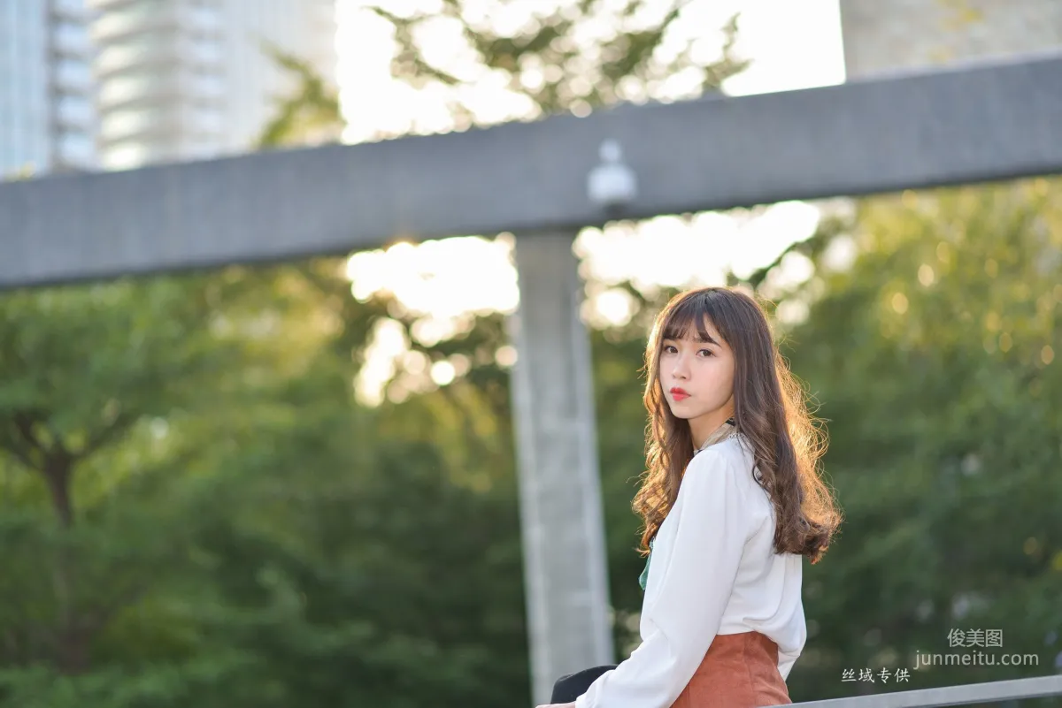 [Taiwan Beauties] Ti Ti, National Taiwan Museum of Fine Arts. Fashion, Black Stockings Girl Short Skirt Street Snap Photo Set photo 72