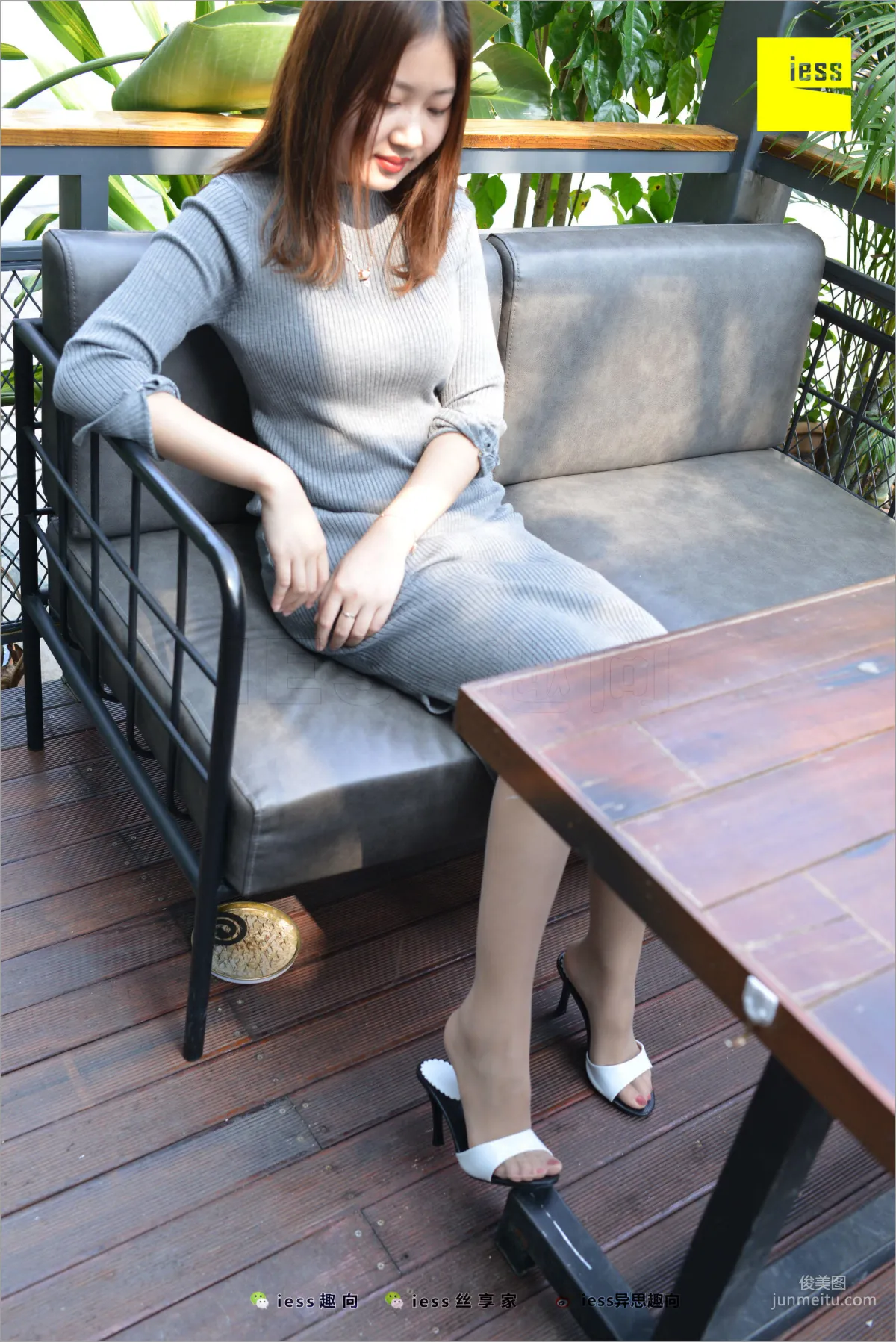 Fang Fang Mature Woman Fang Fang's Satisfaction Appreciation [IESS] Silk Feet Bento 250 Photo Set photo 78