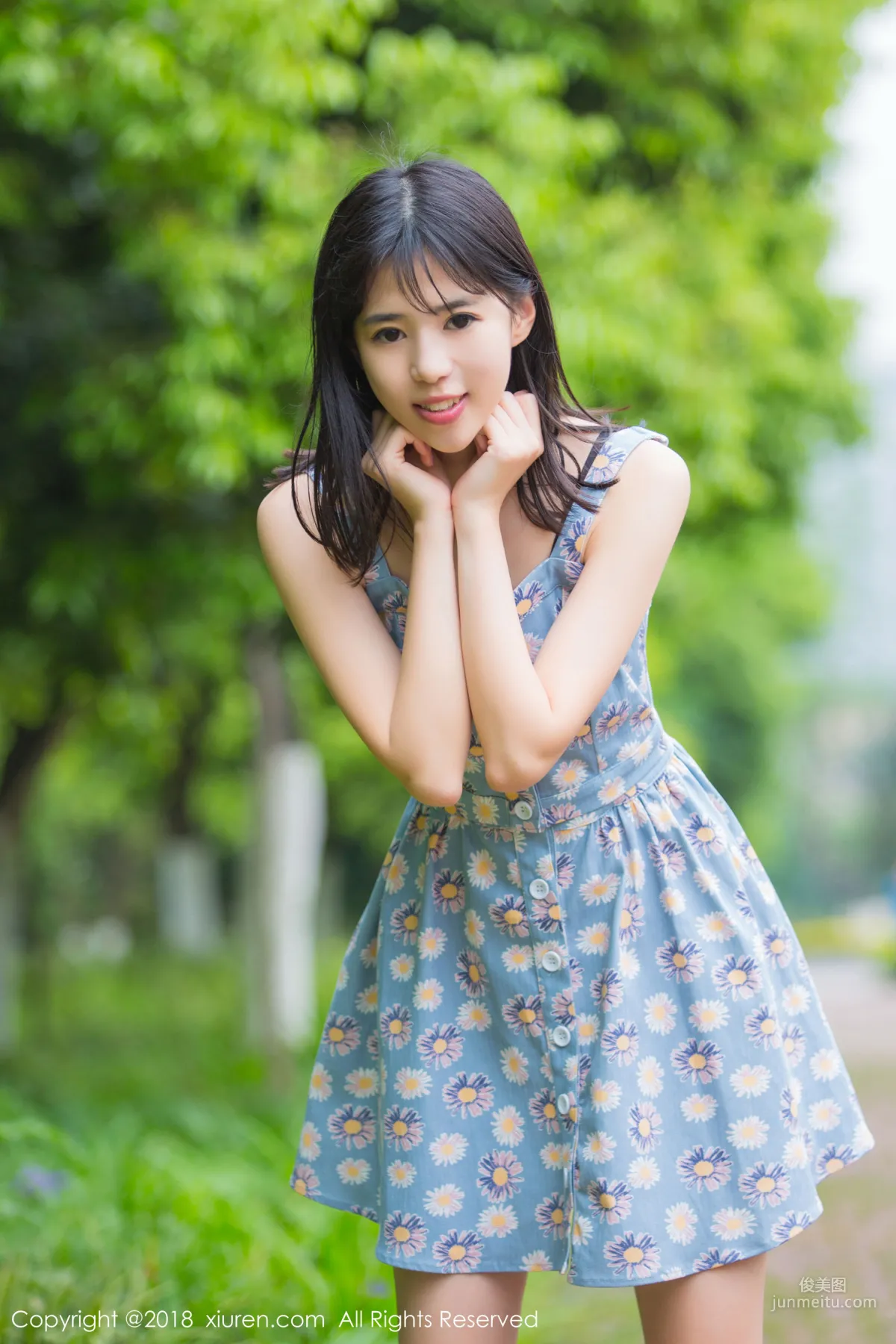 Ai Lili "Student Uniform Seduction + Fresh and Lovely Outdoor Shoot" [XiuRen] No.1094 Photo Set photo 44
