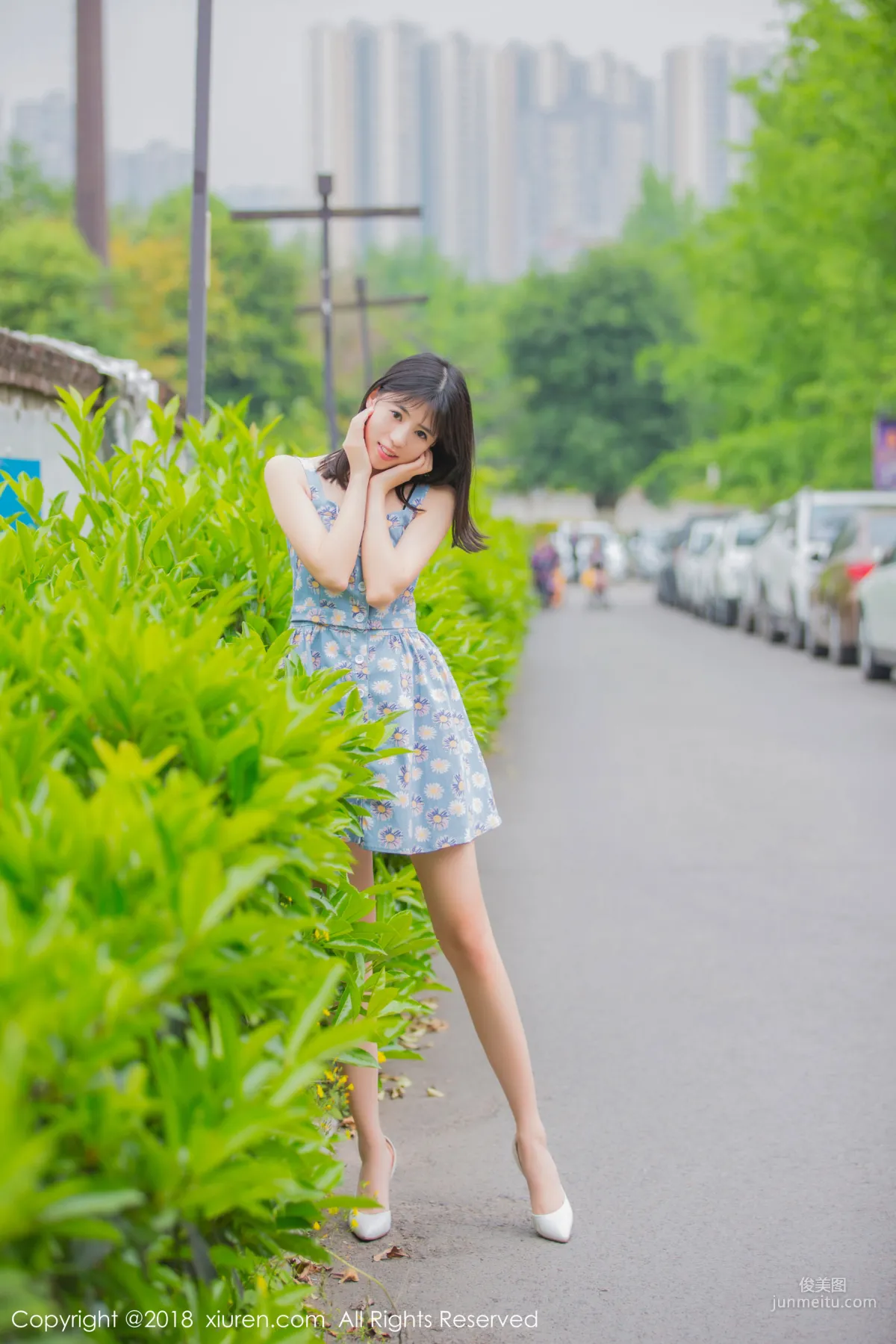Ai Lili "Student Uniform Seduction + Fresh and Lovely Outdoor Shoot" [XiuRen] No.1094 Photo Set photo 35