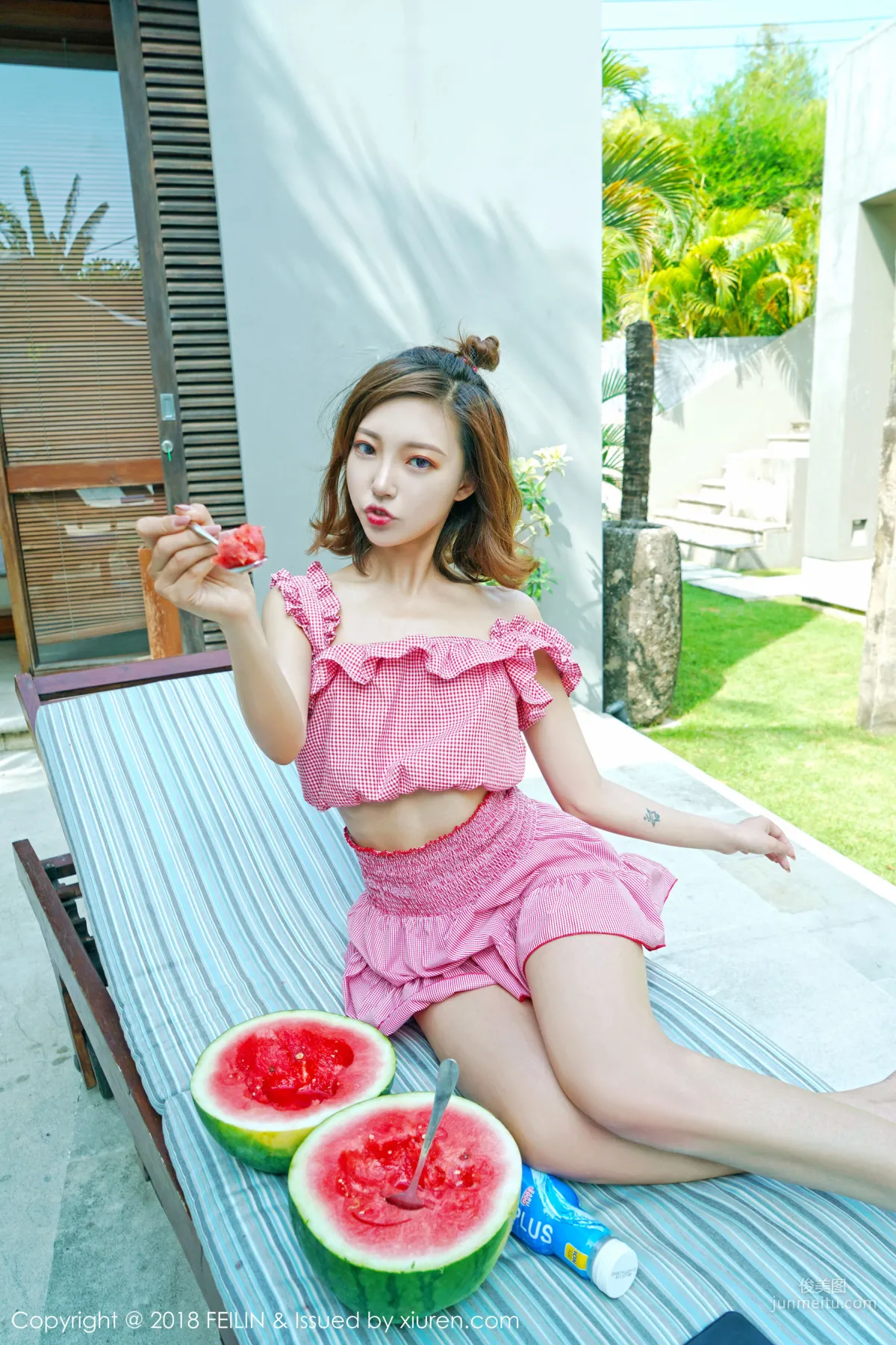 Fengmumu LRIS, Stockings and Beautiful Curves Seduction [FeiLin] VOL.150 Photo Set photo 2