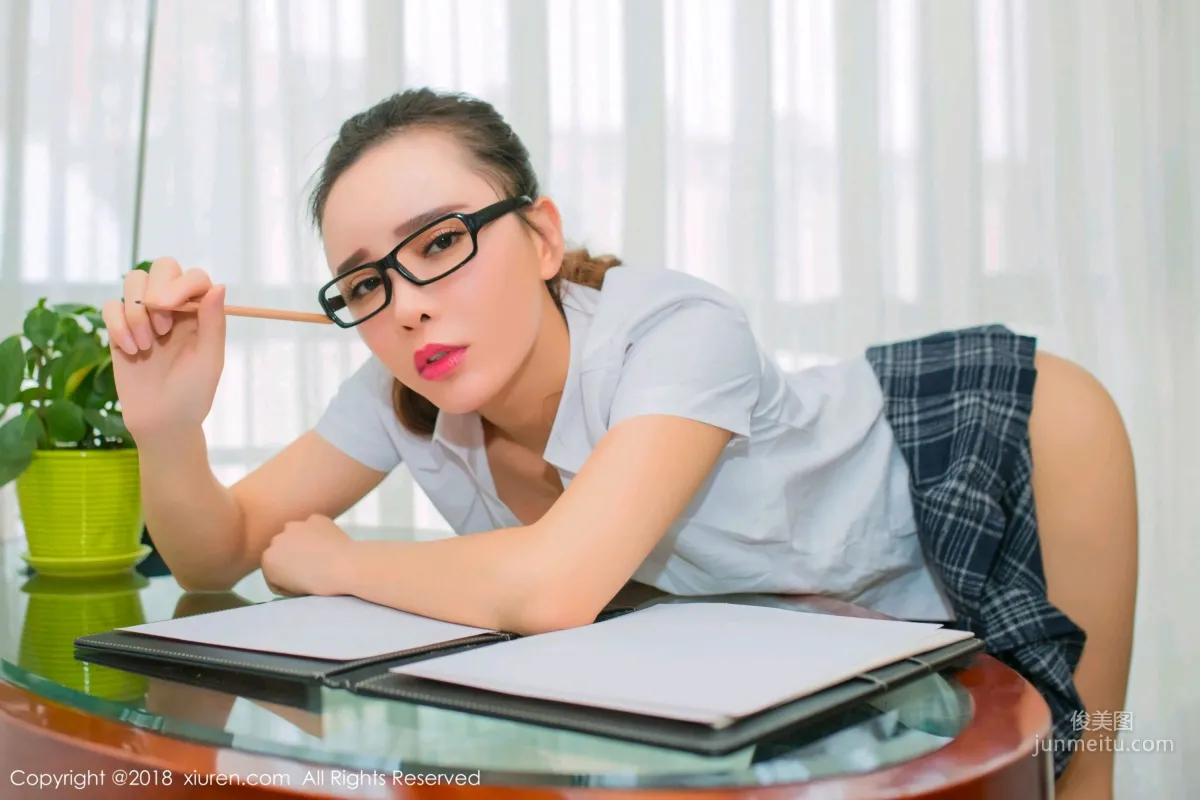 Ai Xiaoqing, Female Secretary Becomes Home Girlfriend [XiuRen] No.1109 Photo Set photo 14