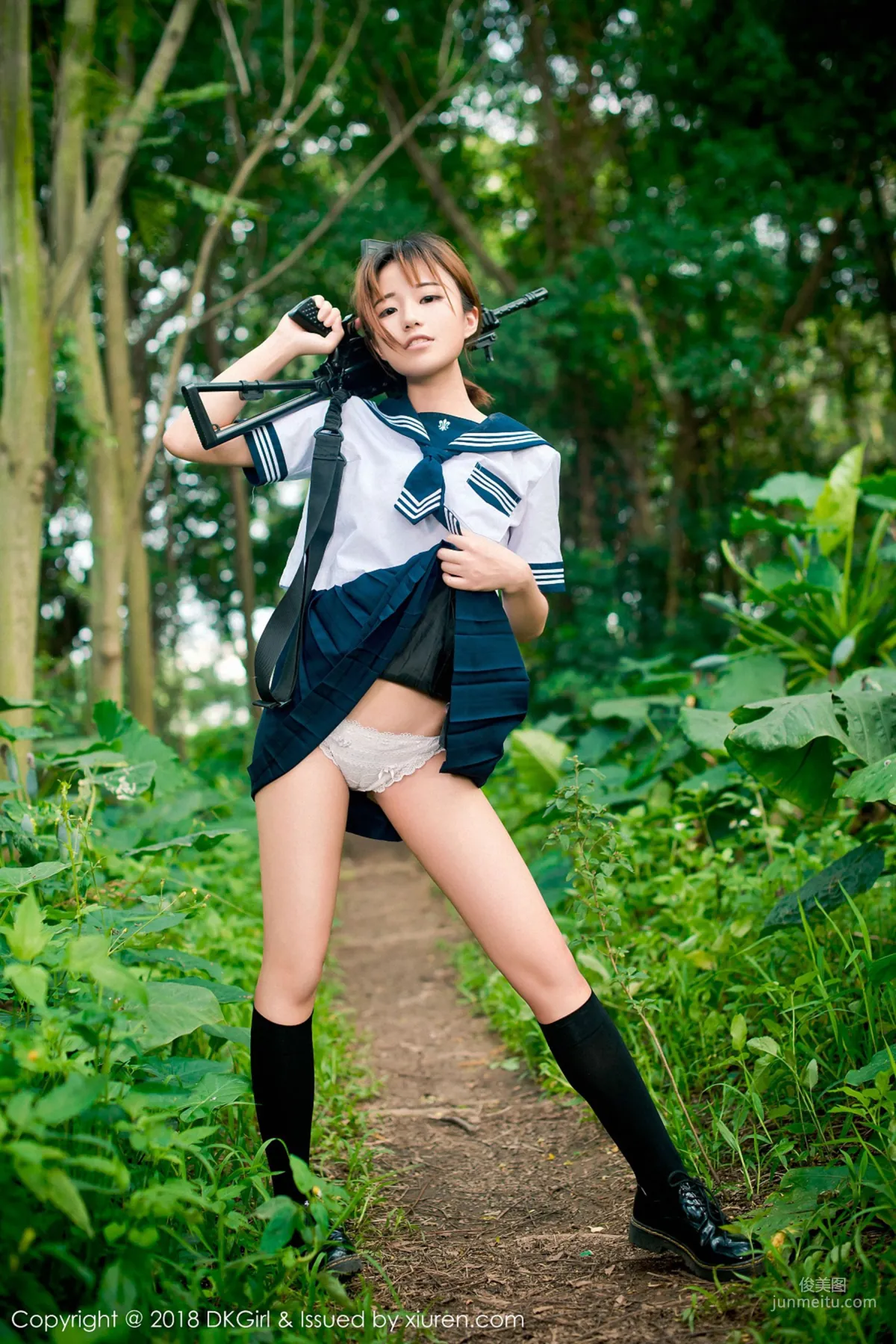 倉井優香《戶外露出狂野》 [禦女郎DKGirl] Vol.076 寫真集 11