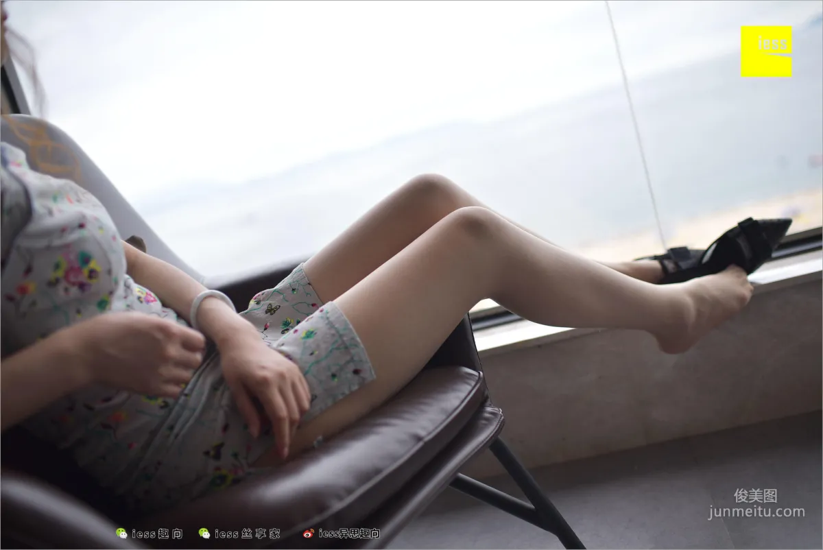 Jiu Mei, Jiu Mei's Short Qipao [IESS] Silk Feet Bento 247 Photo Set photo 57