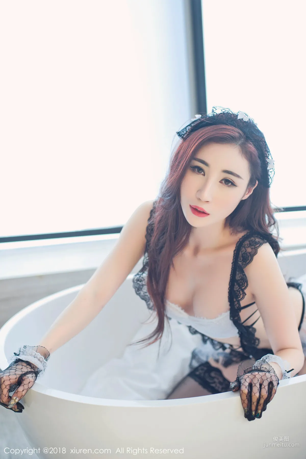 Sun Mengyao V "Black Stockings Lace Maid" [XiuRen] No.1059 Photo Set photo 15
