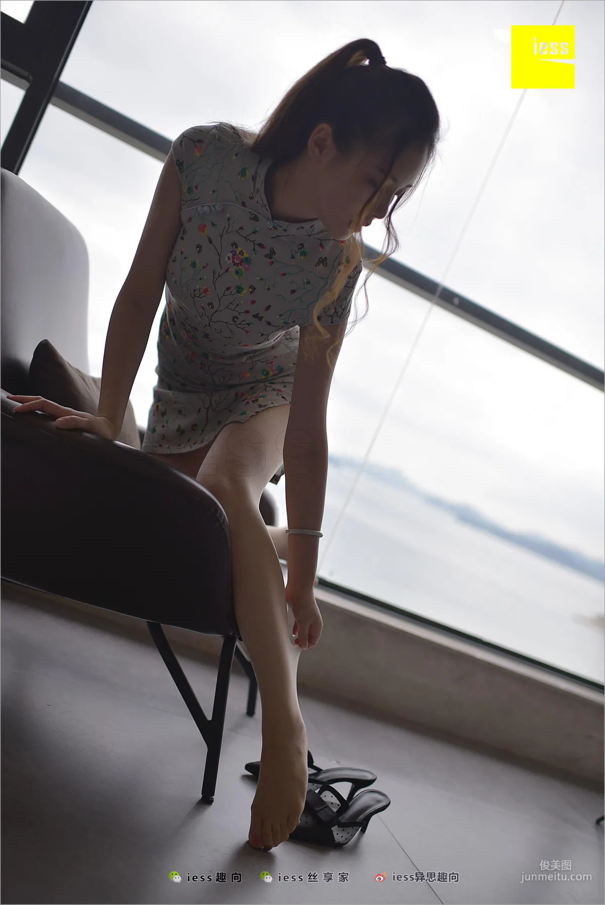Jiu Mei, Jiu Mei's Short Qipao [IESS] Silk Feet Bento 247 Photo Set photo 43
