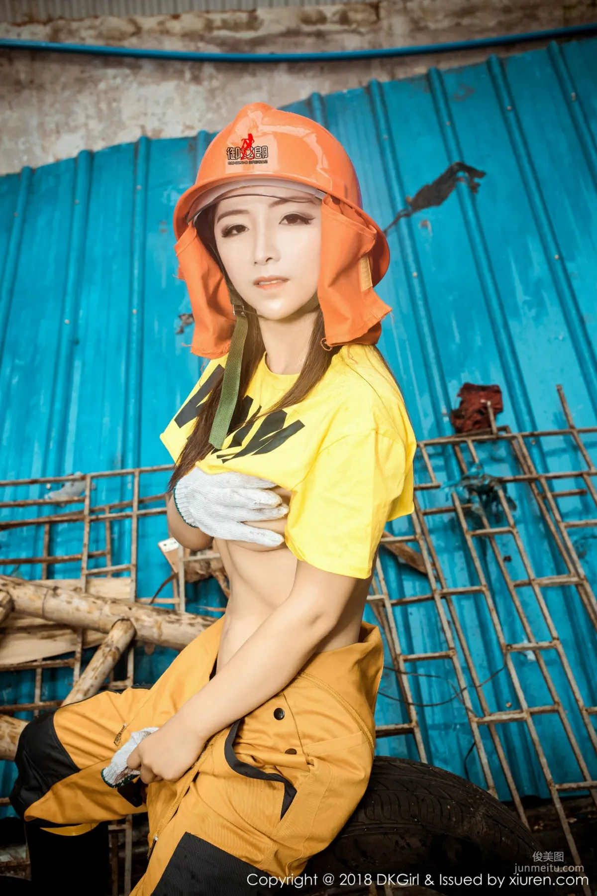 Yuan Meiren《Workwear Goes Out, Sexy and Wild》 [DKGirl] Vol.077 Photo Set photo 3
