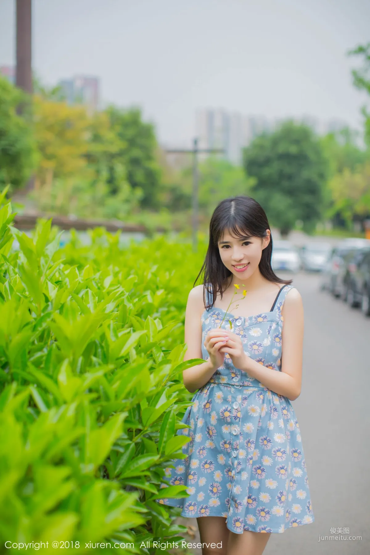 Ai Lili "Student Uniform Seduction + Fresh and Lovely Outdoor Shoot" [XiuRen] No.1094 Photo Set photo 34