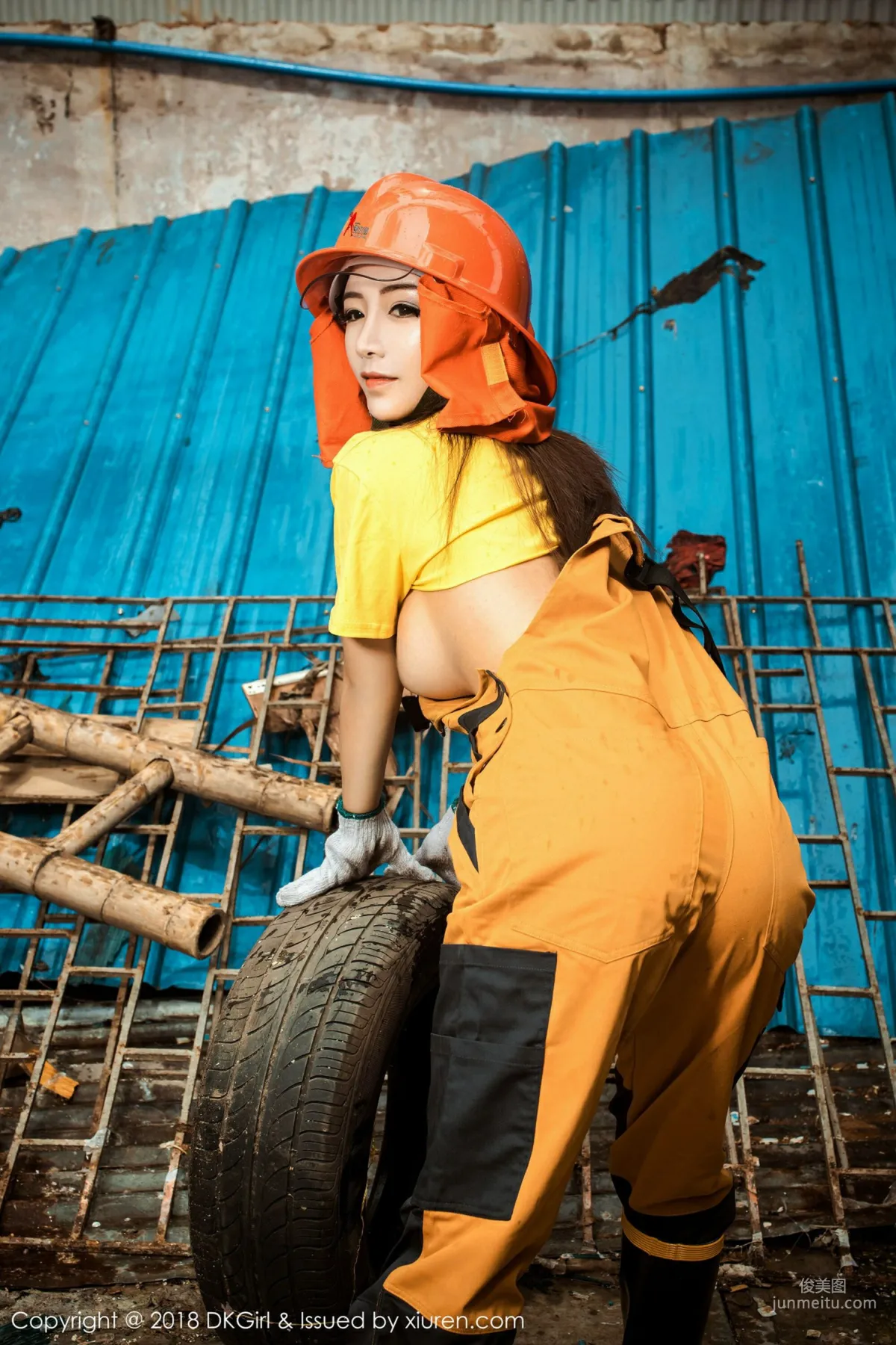 Yuan Meiren《Workwear Goes Out, Sexy and Wild》 [DKGirl] Vol.077 Photo Set photo 6