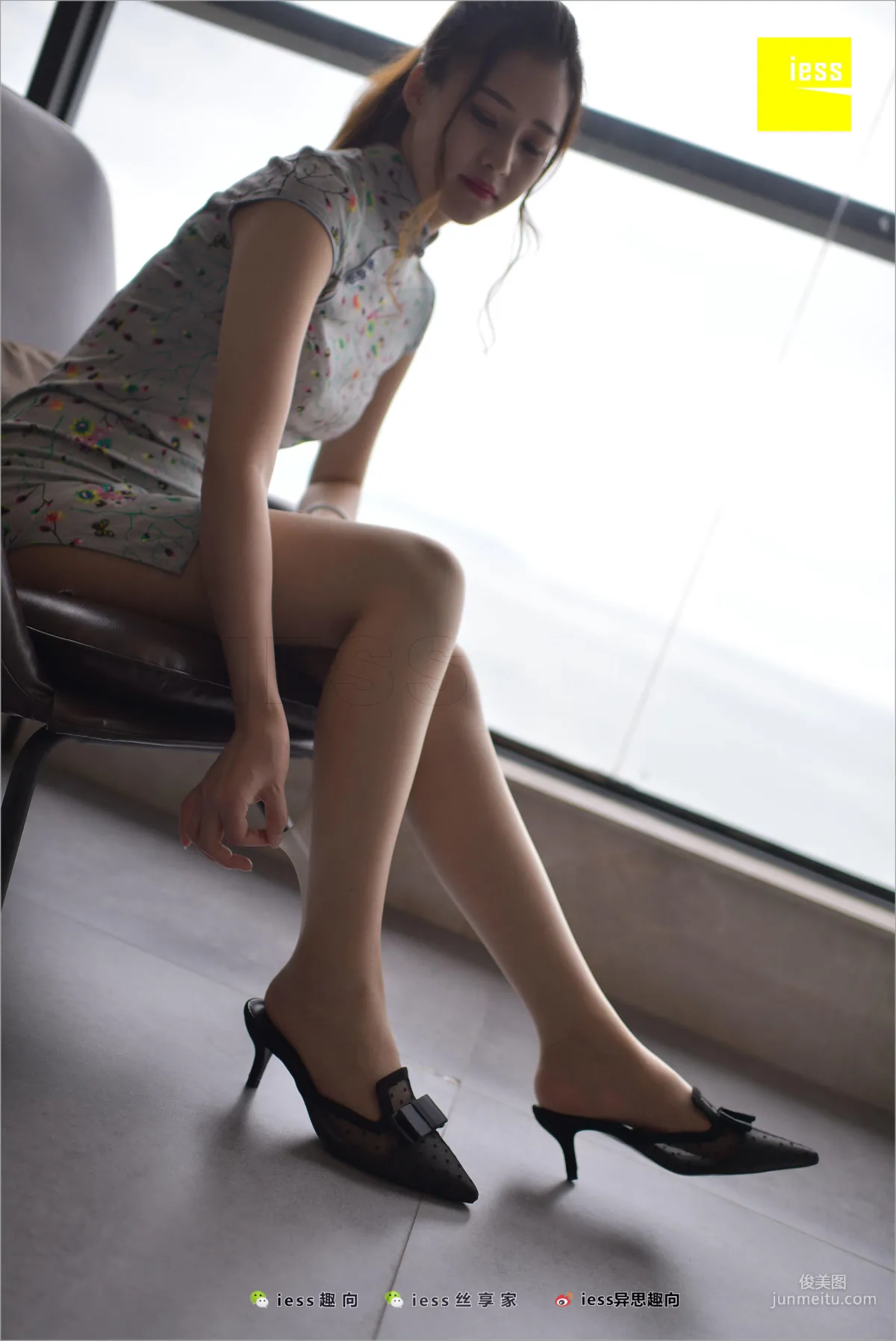Jiu Mei, Jiu Mei's Short Qipao [IESS] Silk Feet Bento 247 Photo Set photo 56