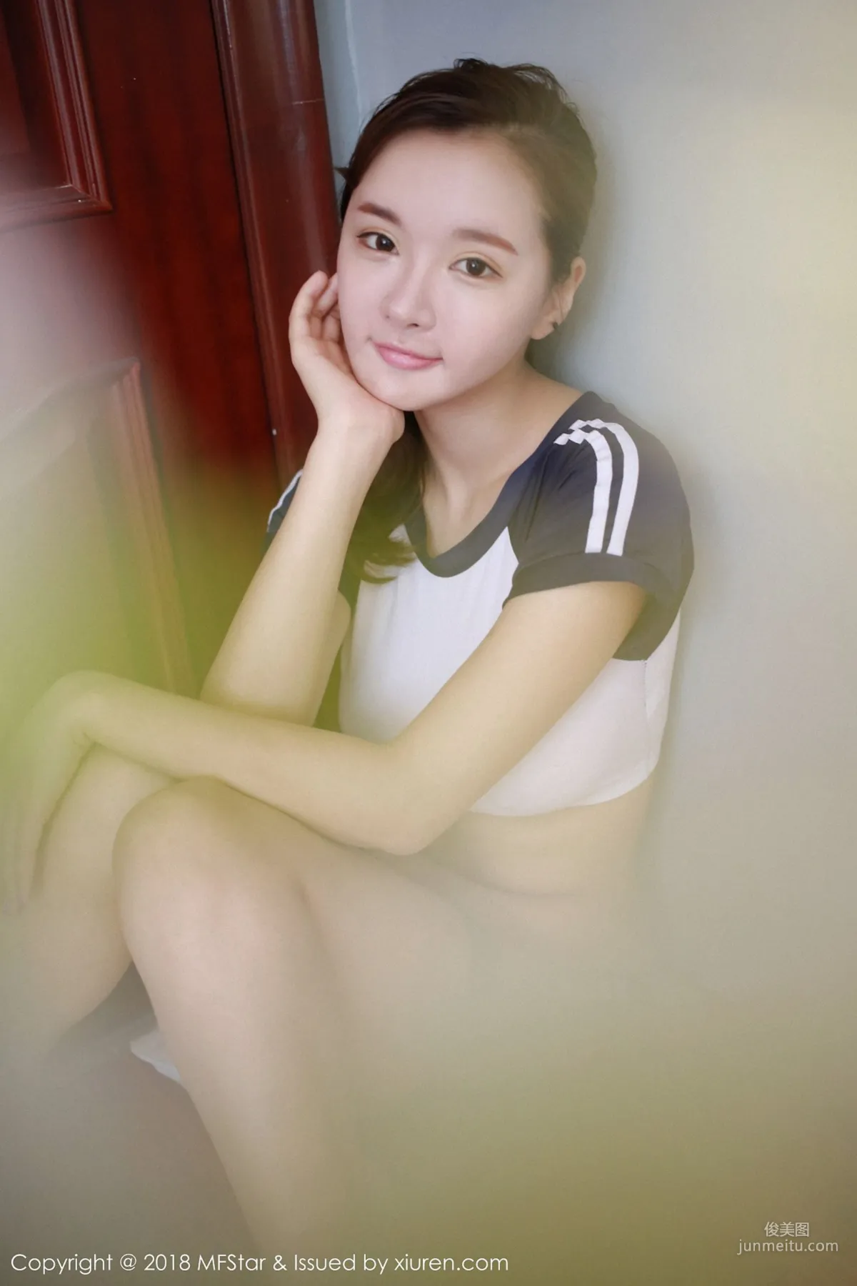 Jin Yujia JiaJia Tempting Nipple Show [MFStar] Vol.129 Photo Set photo 30