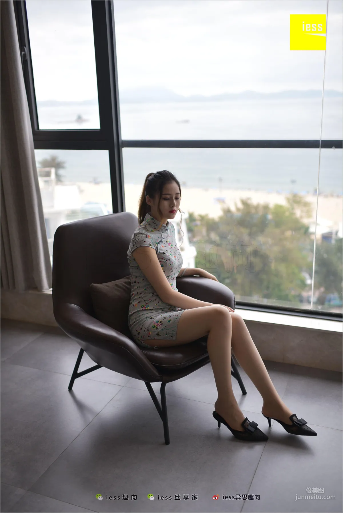 Jiu Mei, Jiu Mei's Short Qipao [IESS] Silk Feet Bento 247 Photo Set photo 50