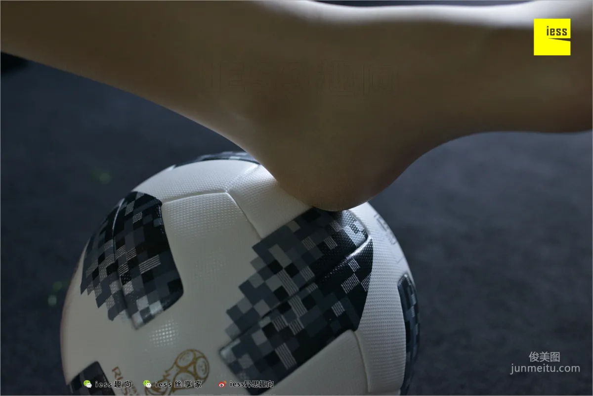 Yun Zhi 'Stockings Beer World Cup I - Know a Ball' [IESS] Silk Feet Bento 248 Photo Set photo 96
