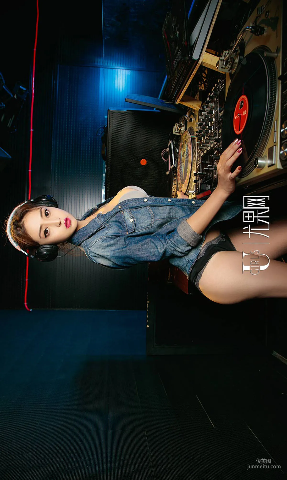 萱宸&葵皇《雙爆》 [尤果圈愛尤物] No.1205 寫真集 24