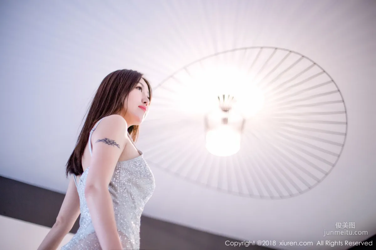 Model Yiwen Eva "A Beauty with Both Looks and Figure" [XiuRen] No.1072 Photo Set photo 17