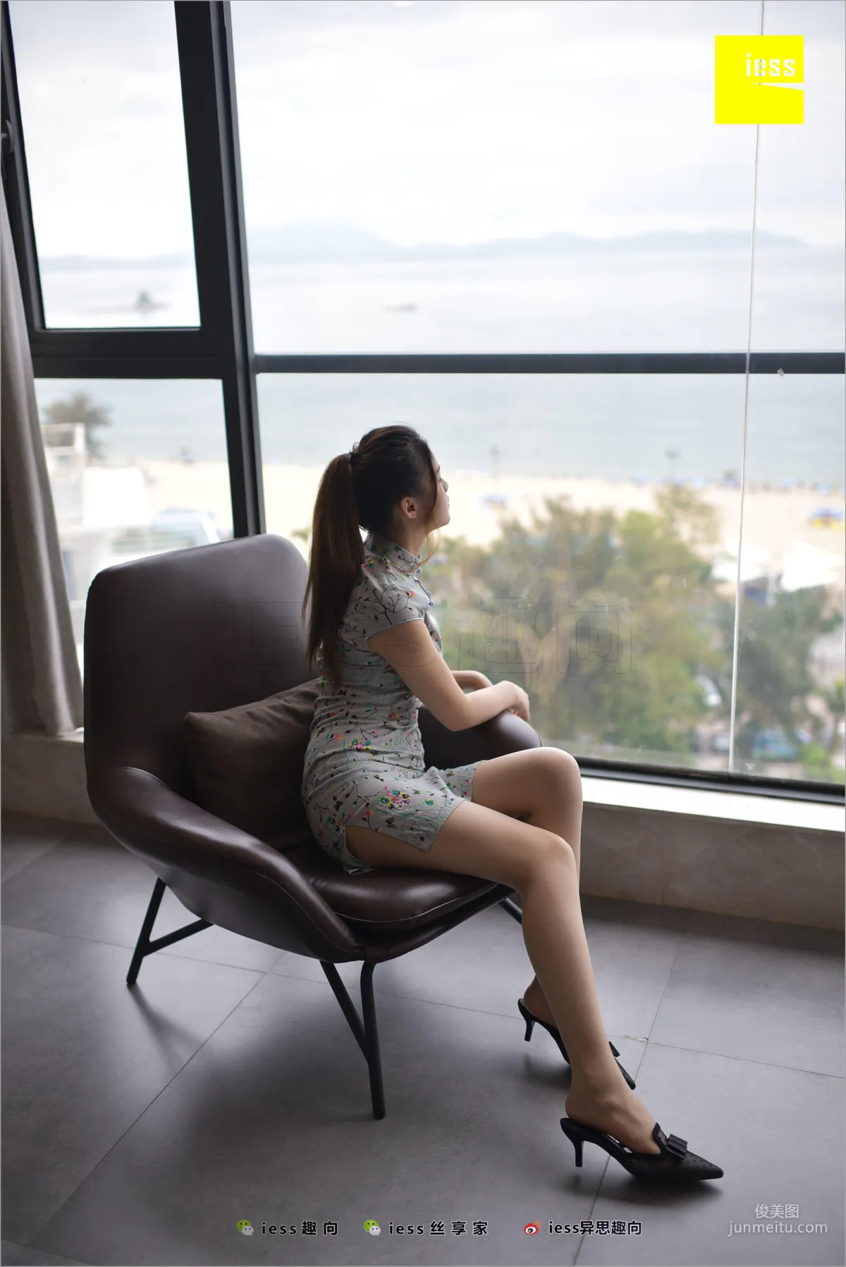 Jiu Mei, Jiu Mei's Short Qipao [IESS] Silk Feet Bento 247 Photo Set photo 51