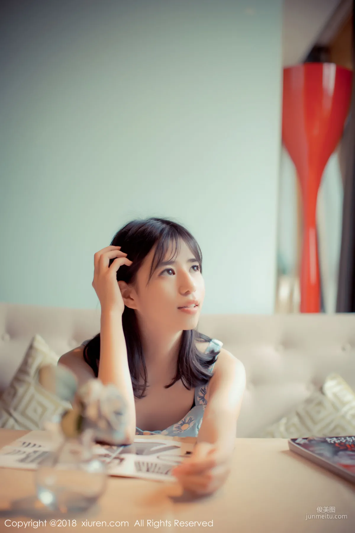 Ai Lili 'A Charming Little Woman' [XiuRen] No.1057 Photo Set photo 6