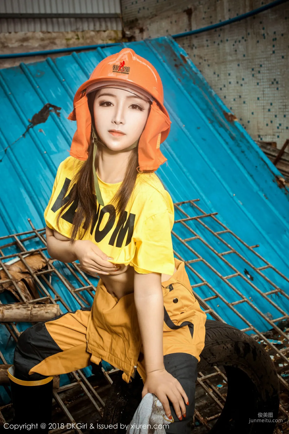 Yuan Meiren《Workwear Goes Out, Sexy and Wild》 [DKGirl] Vol.077 Photo Set photo 9