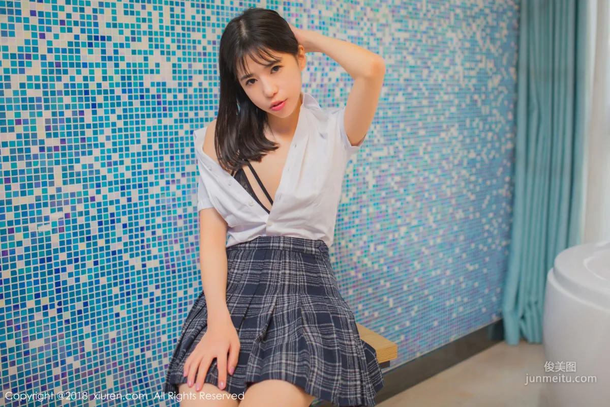 Ai Lili "Student Uniform Seduction + Fresh and Lovely Outdoor Shoot" [XiuRen] No.1094 Photo Set photo 7