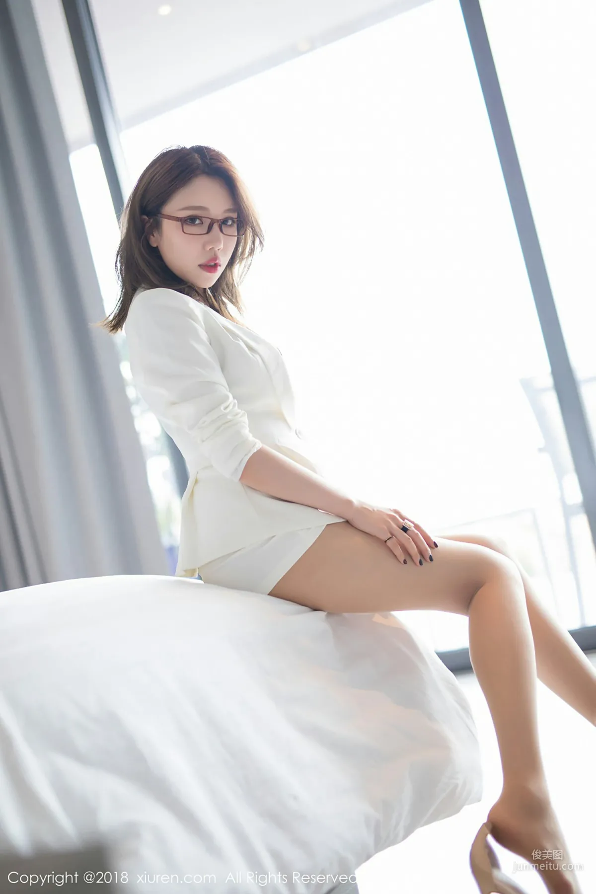 Goddess @Huang Leran, Travel Shoot OL Professional Attire Part 1, [XiuRen] No.1085, Photo Set photo 28