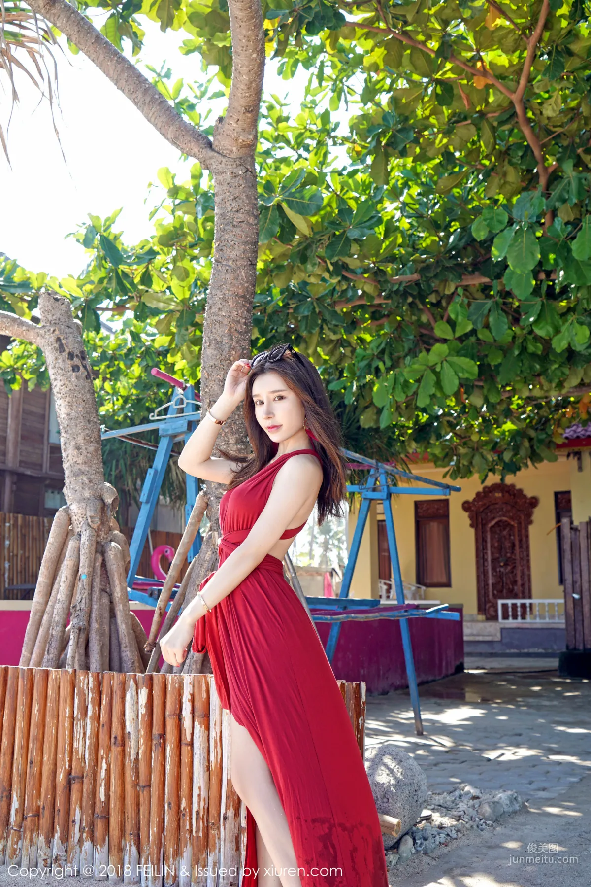 Zhou Yuxi, The Subtly Revealing Curve Temptation [FeiLin] VOL.152 Photo Set photo 1