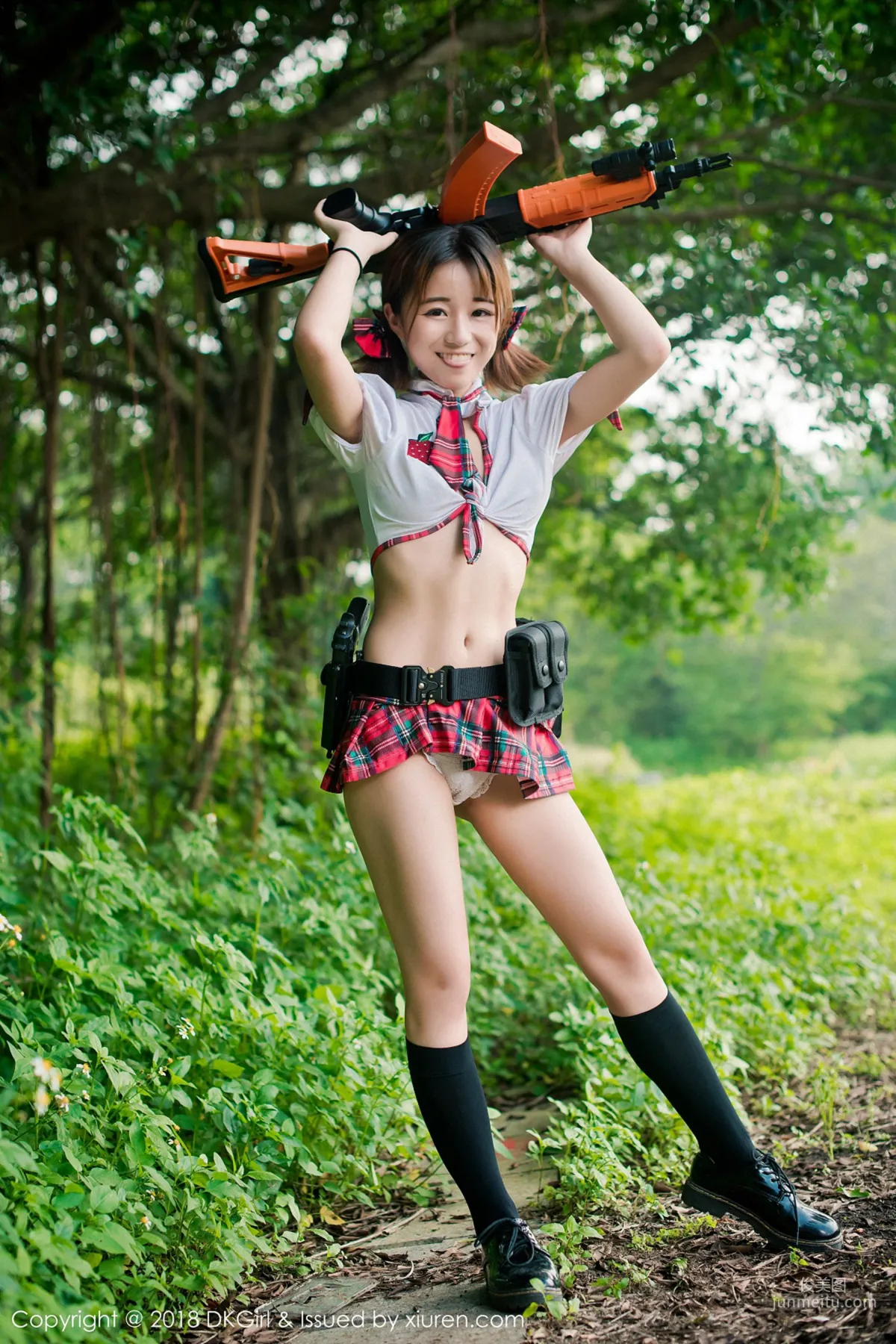 倉井優香《戶外露出狂野》 [禦女郎DKGirl] Vol.076 寫真集 25