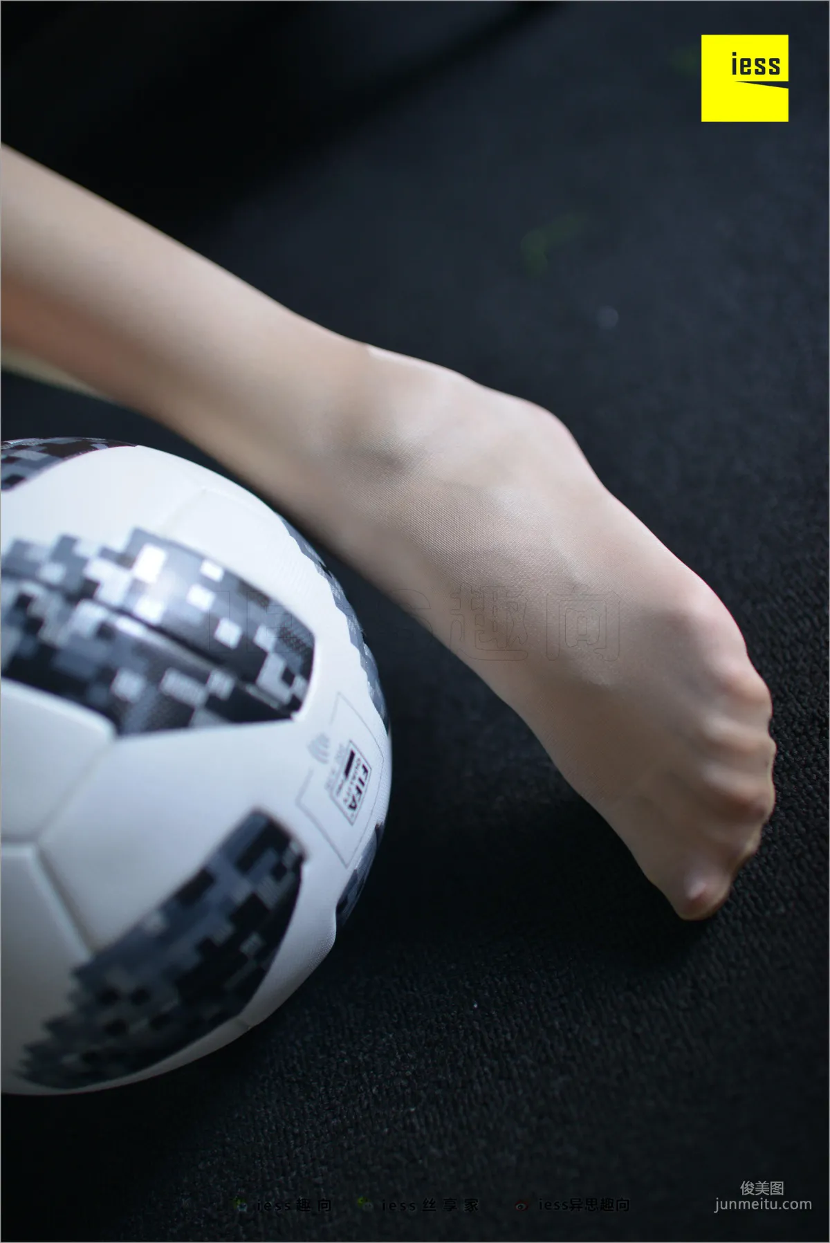 Yun Zhi 'Stockings Beer World Cup I - Know a Ball' [IESS] Silk Feet Bento 248 Photo Set photo 83