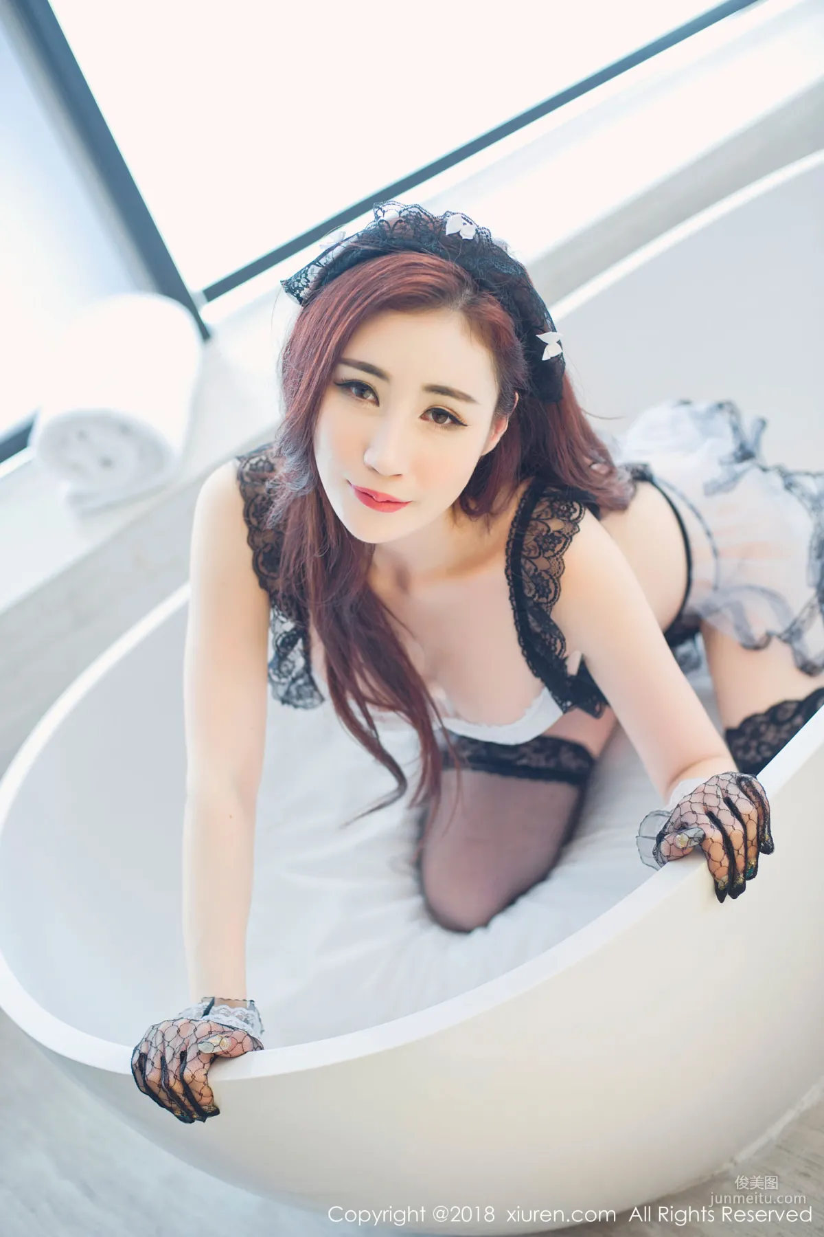 Sun Mengyao V "Black Stockings Lace Maid" [XiuRen] No.1059 Photo Set photo 16