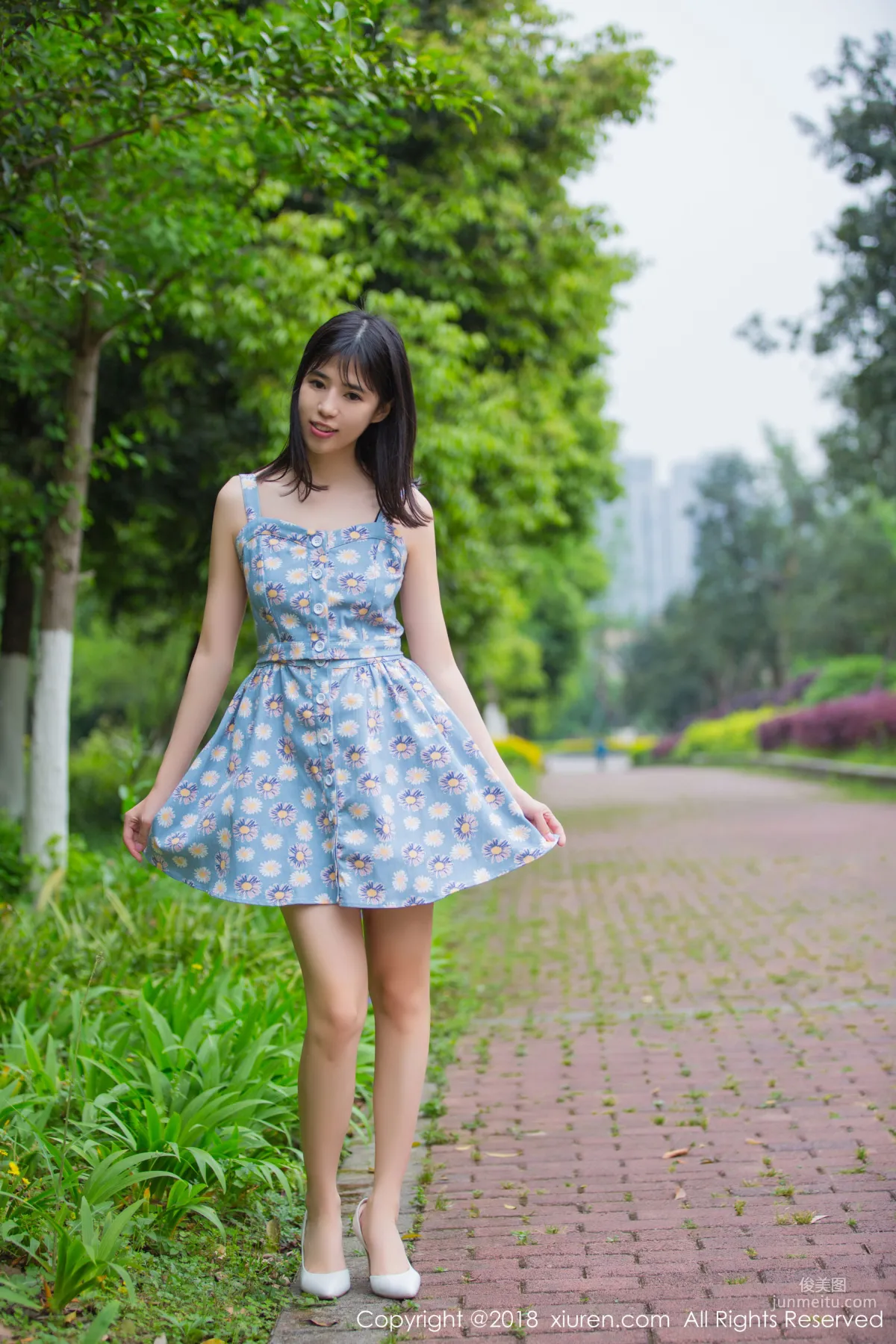 Ai Lili "Student Uniform Seduction + Fresh and Lovely Outdoor Shoot" [XiuRen] No.1094 Photo Set photo 43