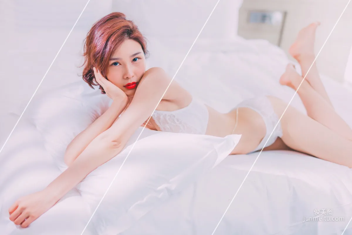 闫盼盼《裸心》写真集39