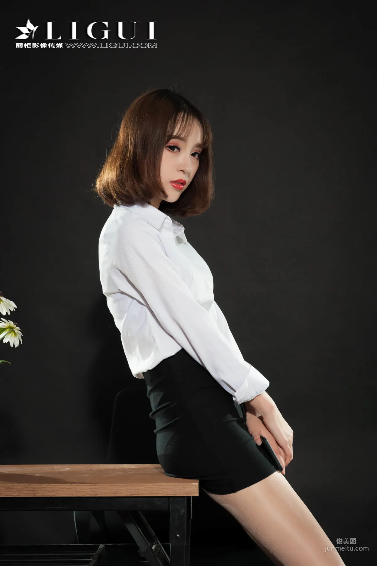 腿模孙千琪《丝足OL》 [丽柜Ligui] 写真集19