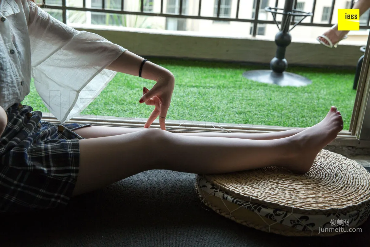 Ming Lijie Foot Model Sister Plays with Gray Stockings [IESS] Silk Enjoyer 266 Photo Set photo 68