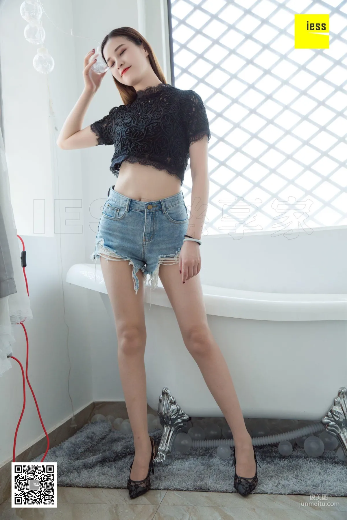 Jiu Mei, Jiu Mei Bathtub Denim Shorts [IESS] Silk Enjoyer 282 Photo Set photo 13
