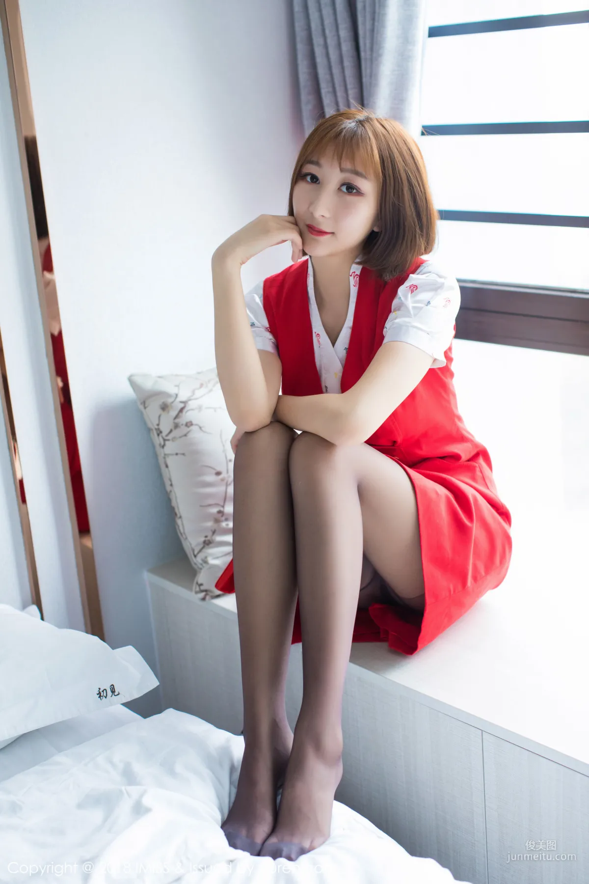 Jiuwei Ivy, Flight Attendant Uniform Stockings Legs Seduction [IMISS] Vol.276 Photo Set photo 15