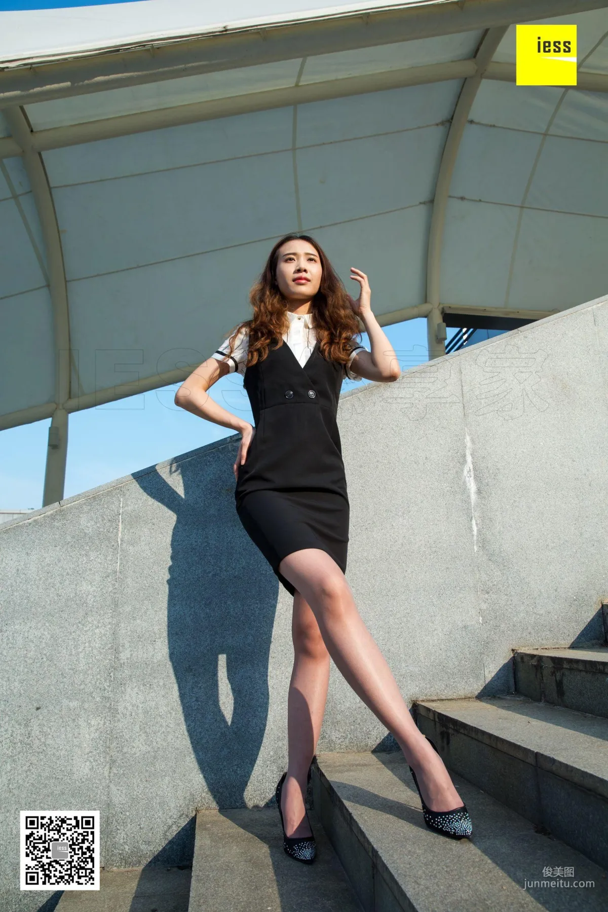 Nuan Nuan, Elevator Complex [IESS] Silk Enjoyer 289 Photo Set photo 68