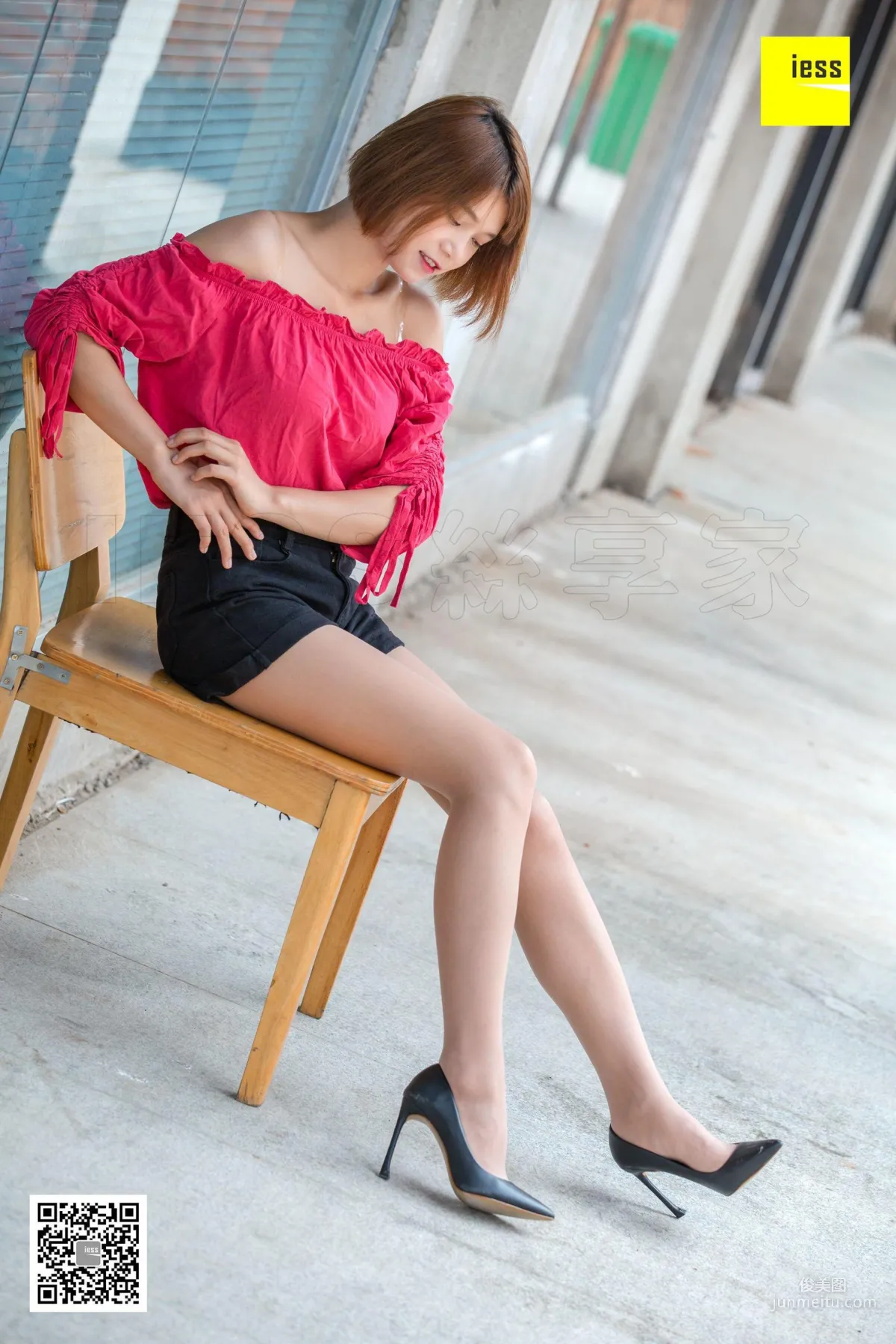 桃子 《幼師桃子的短褲》[異思趣向IESS] 絲享家299 寫真集 39