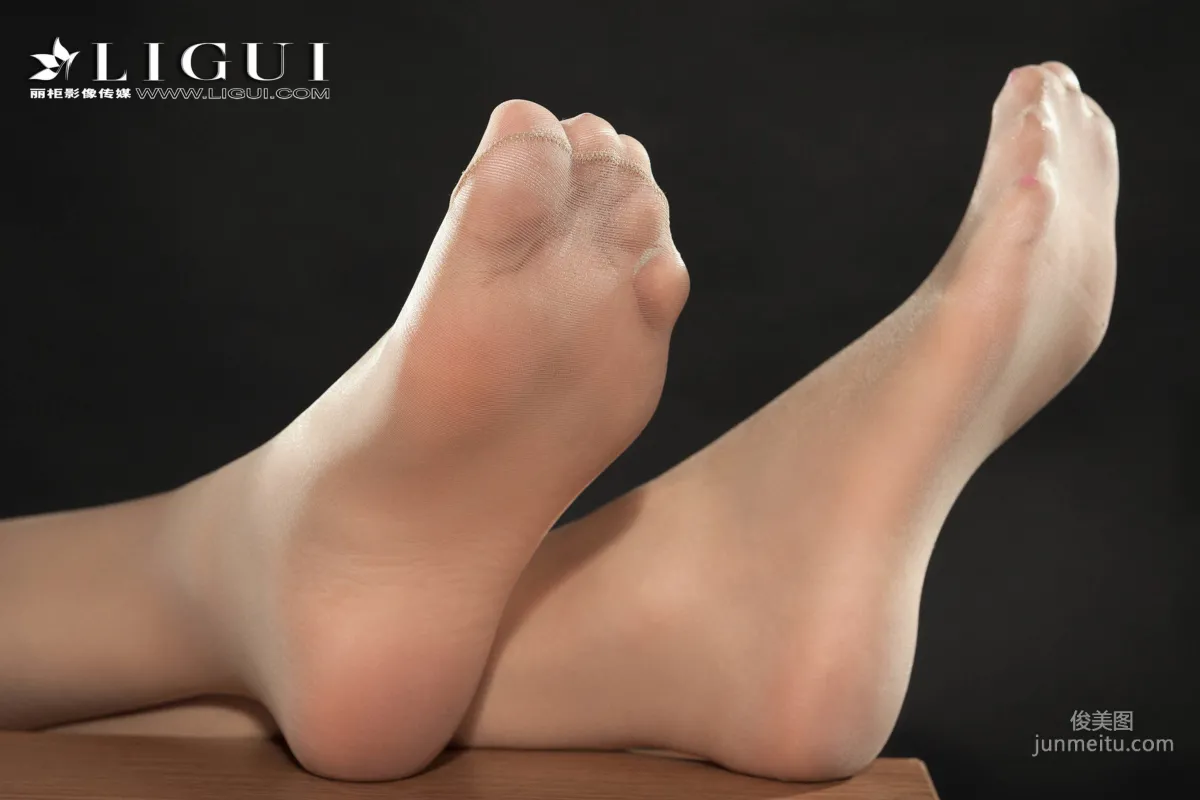 腿模孙千琪《丝足OL》 [丽柜Ligui] 写真集44