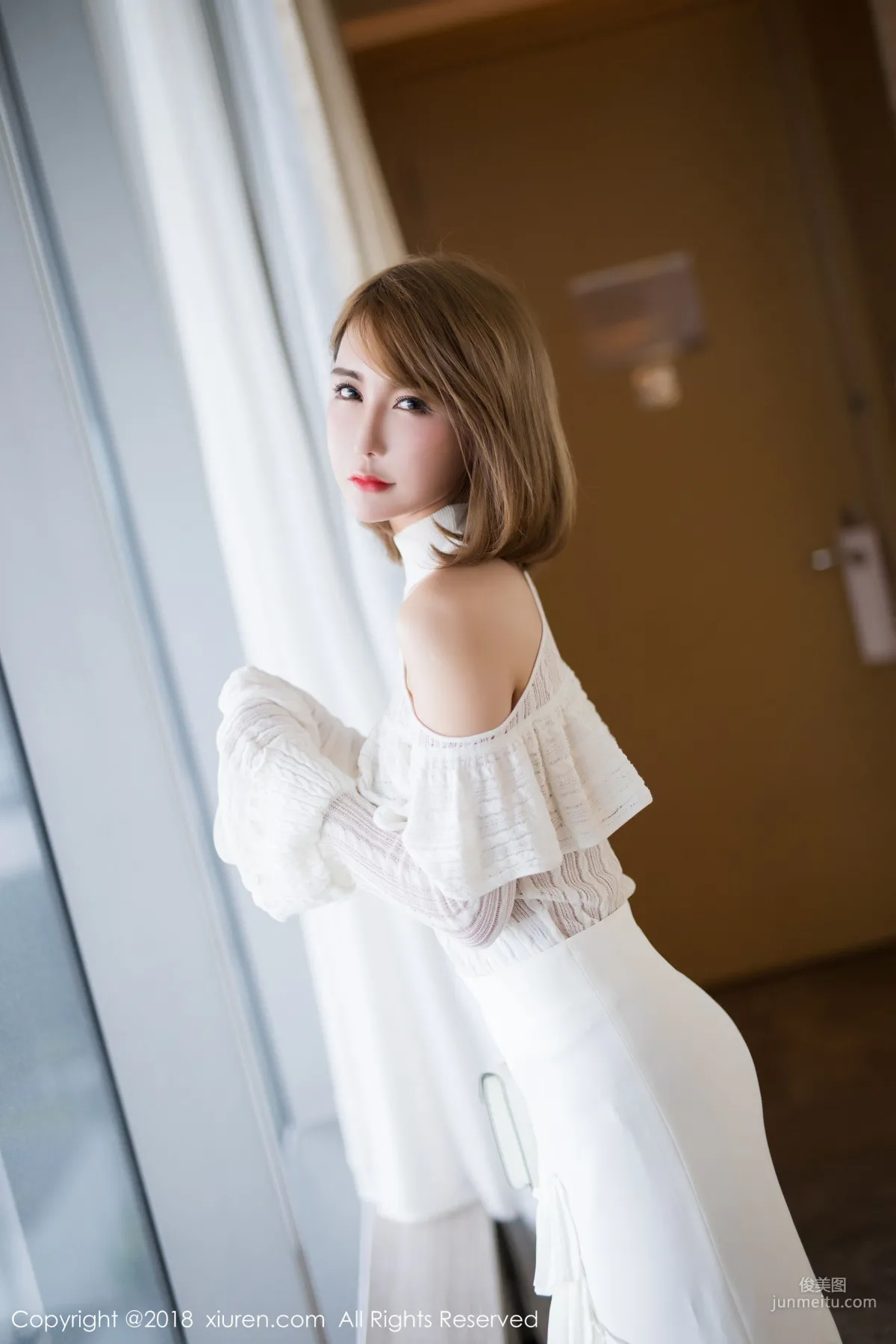 Chutian Olivia 'Breasts and Legs Series' [XiuRen] No.1121 Photo Set photo 10