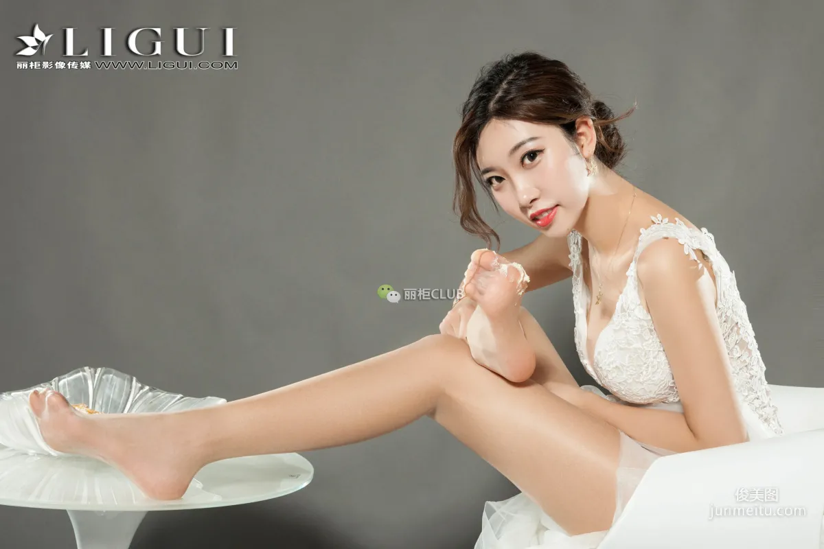 腿模筱筱《披萨丝足》 [丽柜Ligui] 写真集48