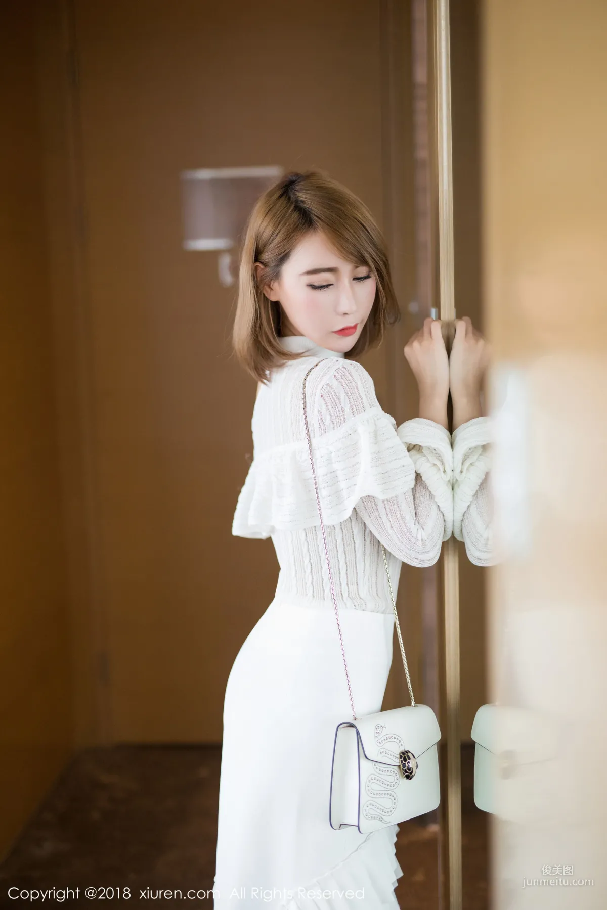 Chutian Olivia 'Breasts and Legs Series' [XiuRen] No.1121 Photo Set photo 7