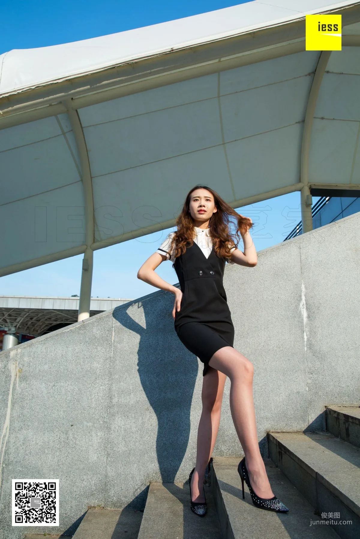 Nuan Nuan, Elevator Complex [IESS] Silk Enjoyer 289 Photo Set photo 69