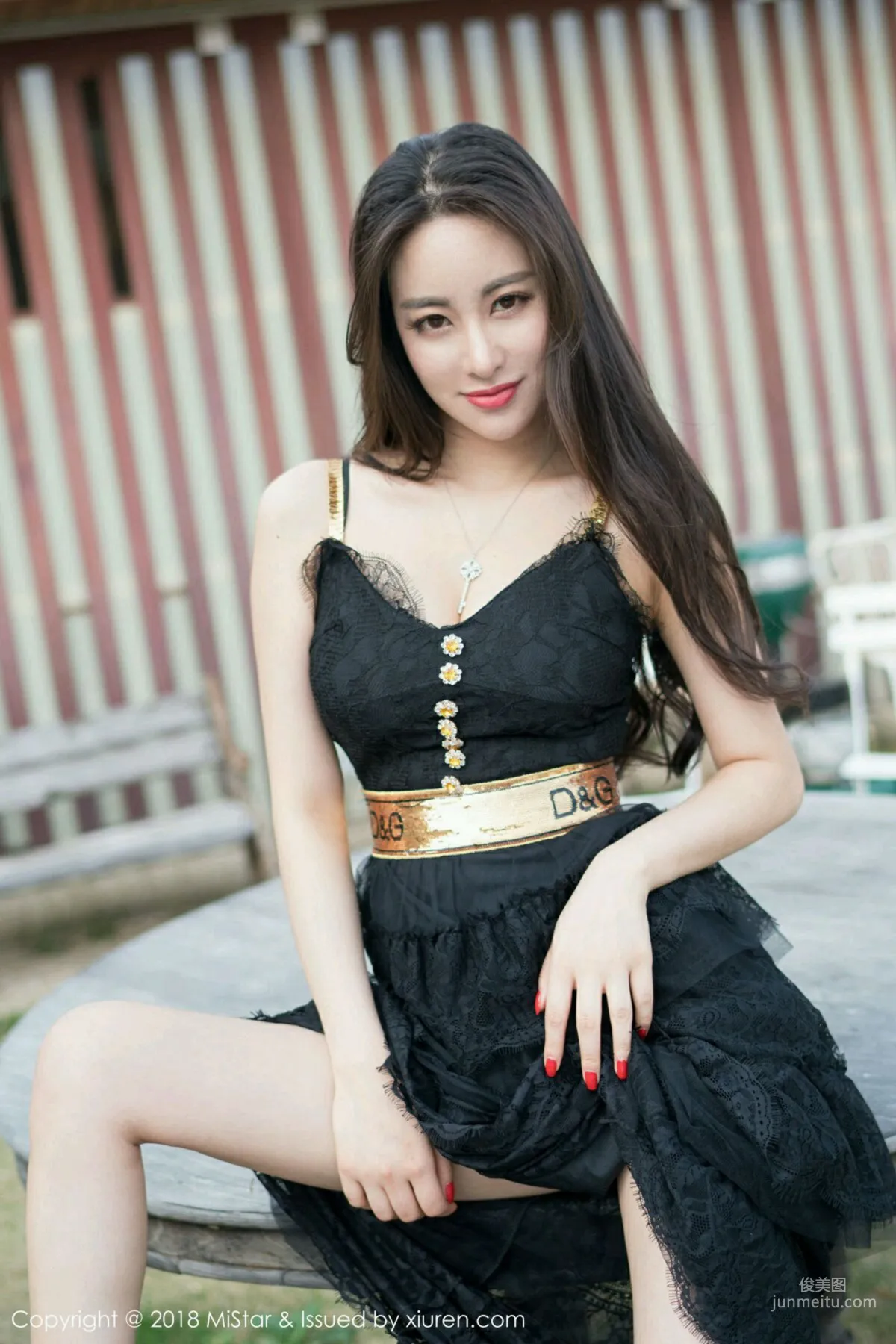 Sexy Goddess @Mu Feifei, Black Silk Stockings and Beautiful Legs [MiStar] Vol.234 Photo Set photo 35