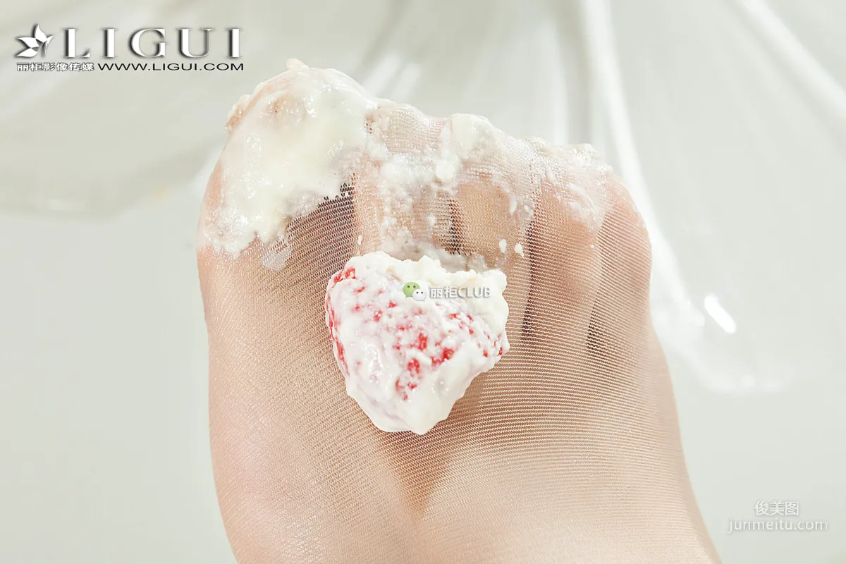 腿模筱筱《披萨丝足》 [丽柜Ligui] 写真集33