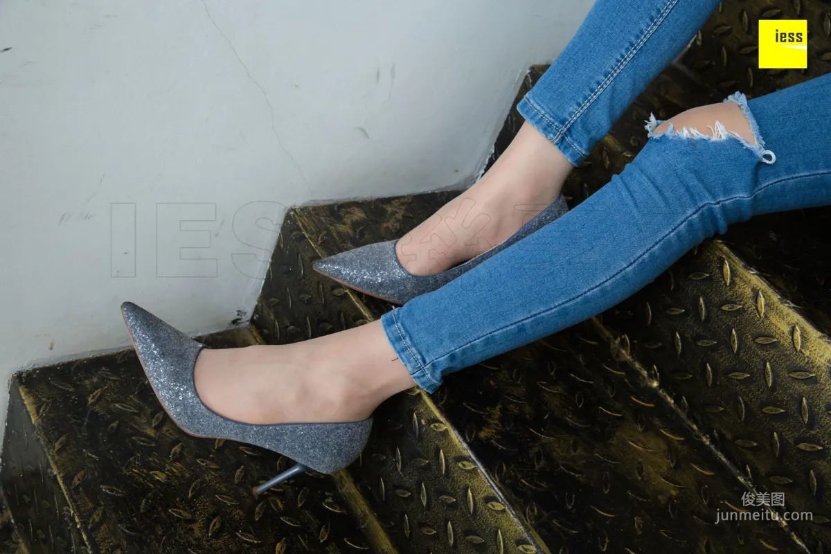 Jiu Mei 'Jiu Mei Ripped Jeans and Sheer Stockings' [IESS] Silk Enjoyer 270 Photo Set photo 32